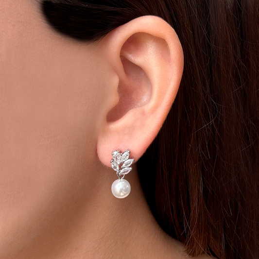 Aretes Plateados Zirconia y Perla  1Y5