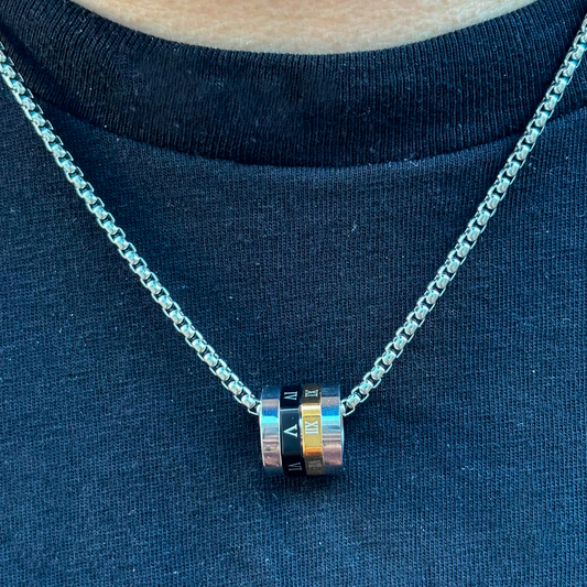 Collar Plateado  Caballero Acero Titanio 3M3