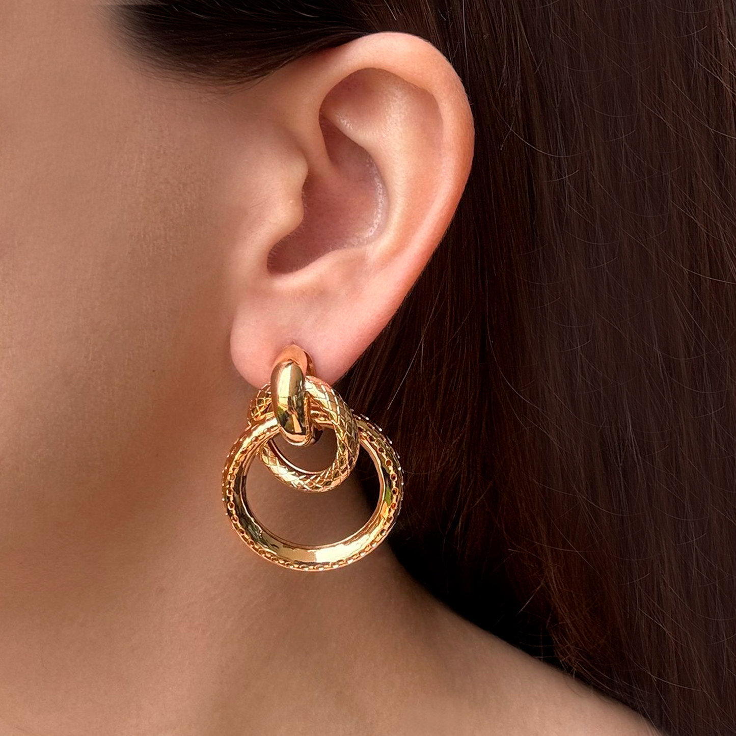 Aretes Nudo Dorado 1Q2