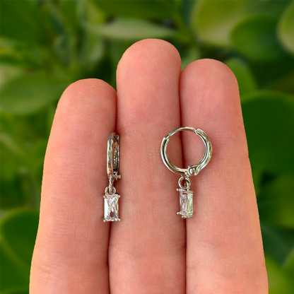 Aretes Arracada Plateada Zirconia Blanca Chapa de Oro Az240