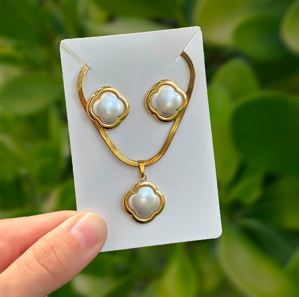 Set Collar y Aretes Trébol Blanco Acero Inoxidable 3i3