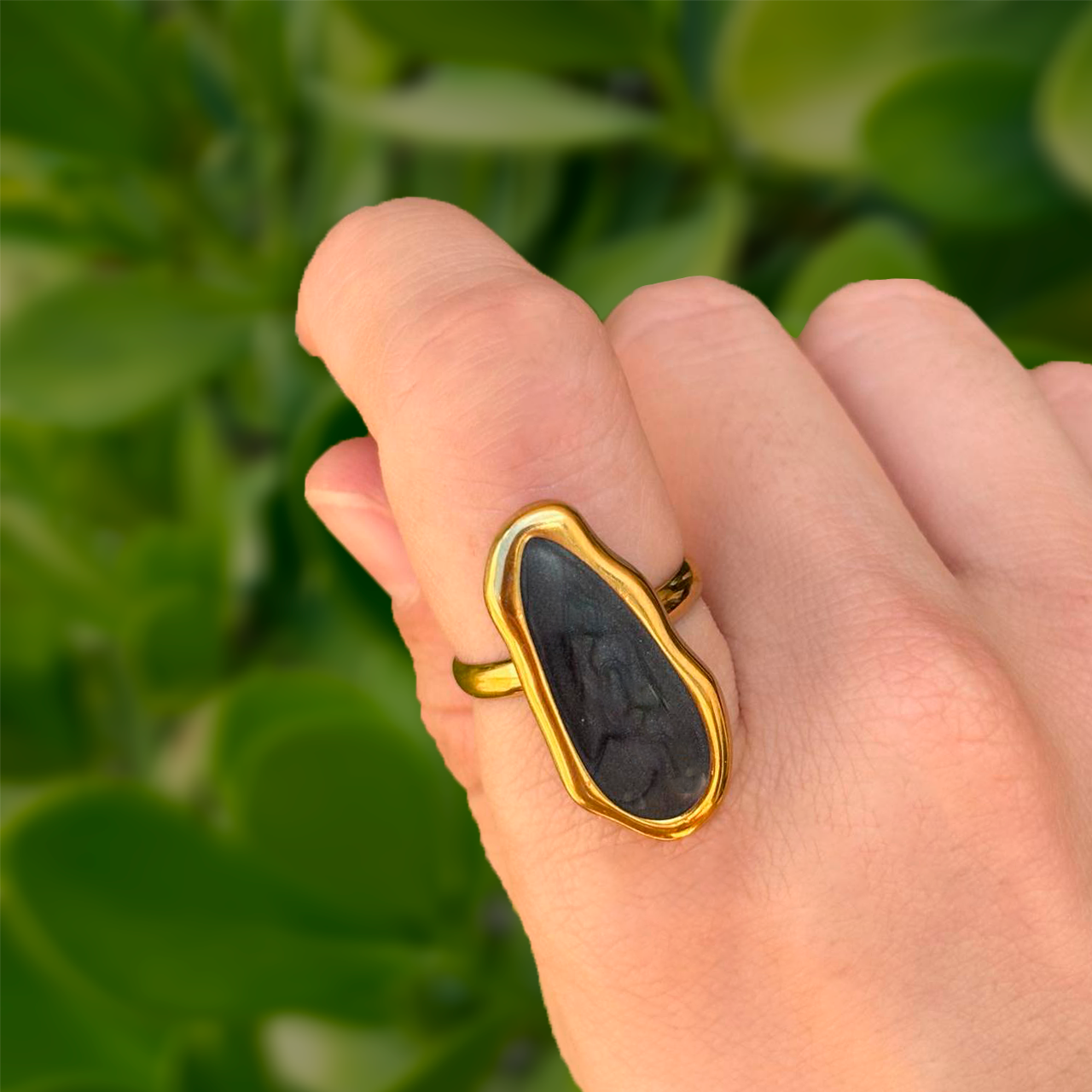 Anillo Dorado de Concha Negra Irregular Acero Inoxidable 2j4