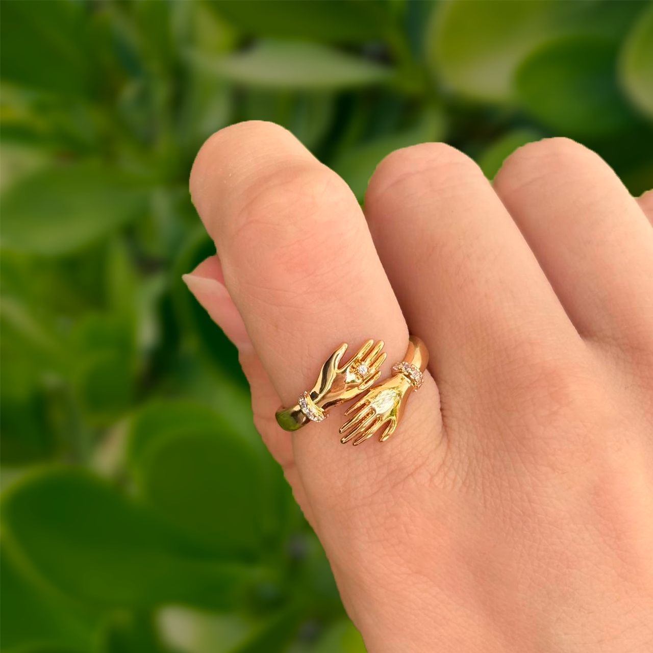 Anillo  Dorado Abrazo Acero Inoxidable 1F4