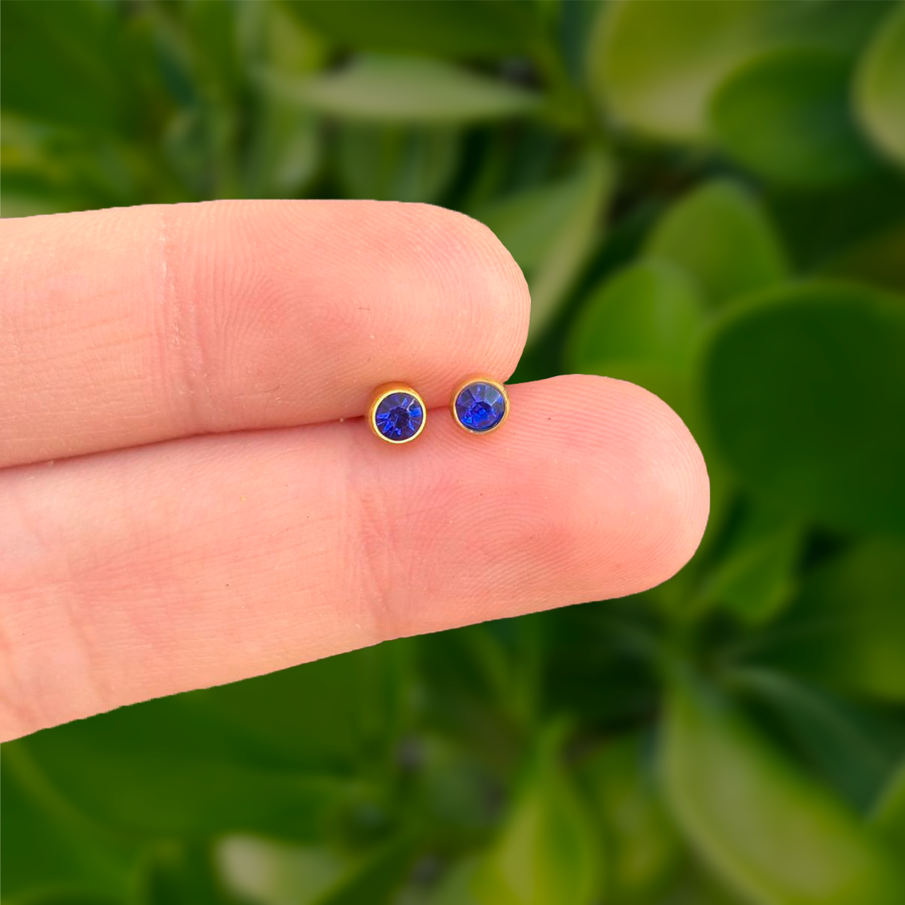 Aretes Dorados Mini Zirconia Azul Acero Inoxidable  1o1