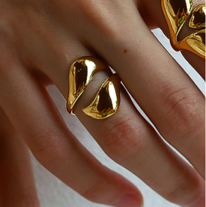 Anillo Dorado Gotas Encontradas Acero Inoxidable
