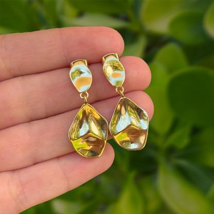 Aretes Dorados Petalos Chapa de Oro