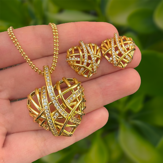 Set Collar y Aretes Corazon Enredado Chapa de Oro