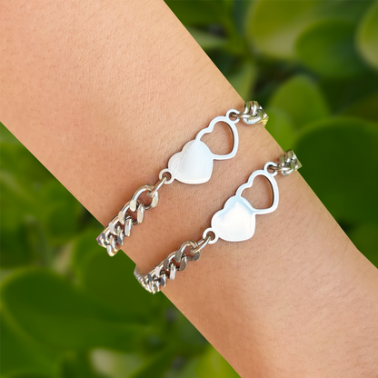 Pulseras de Pareja Plateadas Dos Corazones