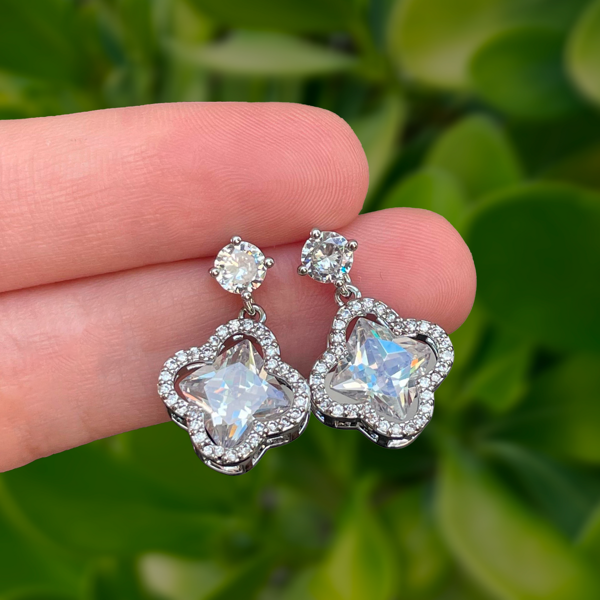 Aretes Plateados Trebol con Zirconia Chapa de Oro