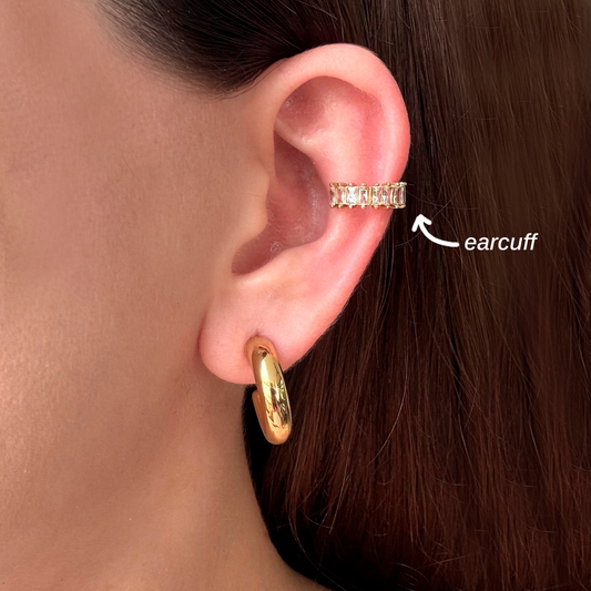 Ear Cuff Dorado Zirconias Acero Inoxidable (Una Pieza)