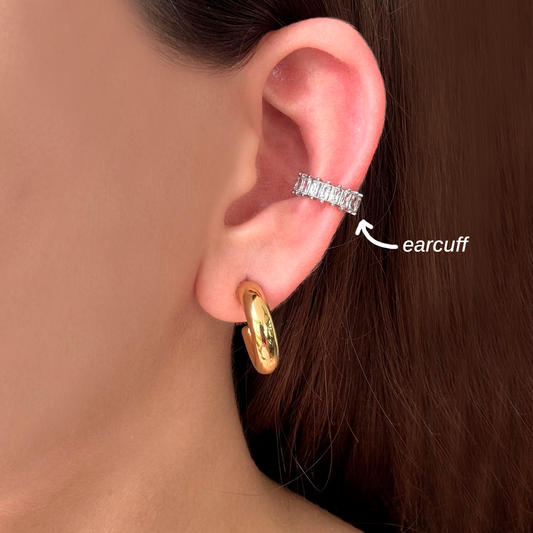 Ear Cuff Plateado Zirconias Acero Inoxidable (Una Pieza)