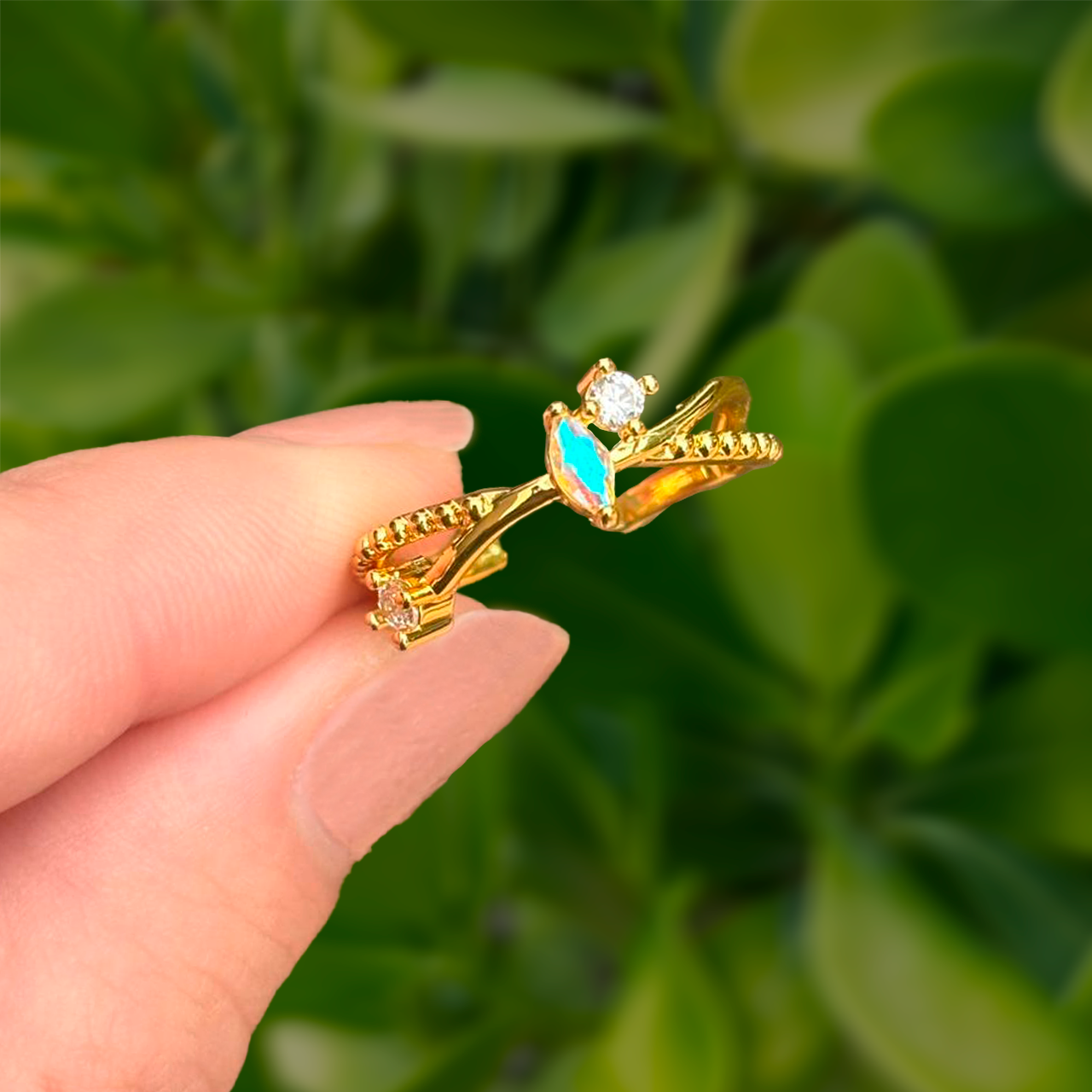 Anillo Cruzado Zirconias Ajustable Chapa de Oro C697