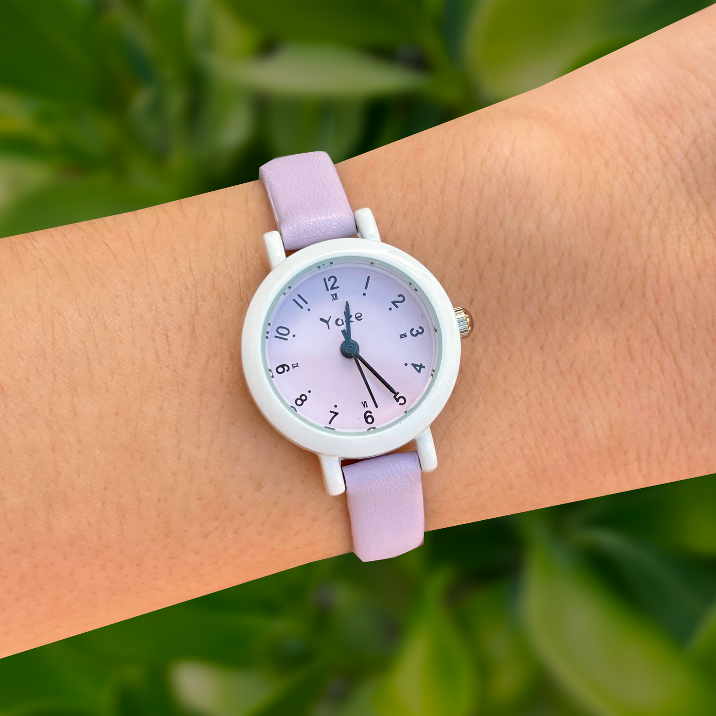 Reloj Lila Redondo de Cuero  1B8