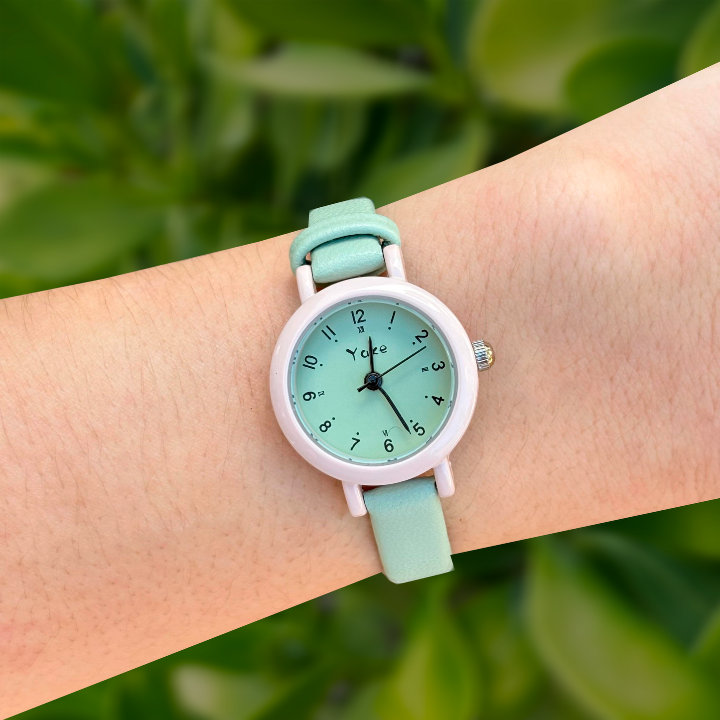 Reloj Olivo Suave Redondo de Cuero  R30
