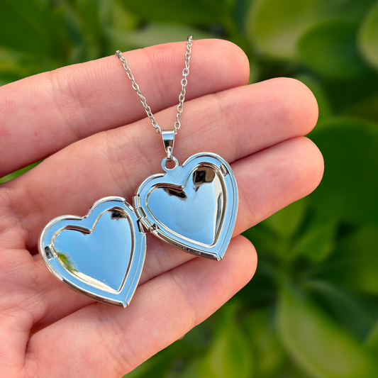 Collar Relicario de Corazón   1N6