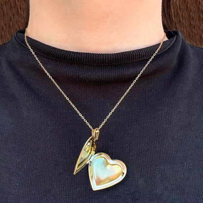 Collar Relicario Corazón Acero de Titanio  1C4