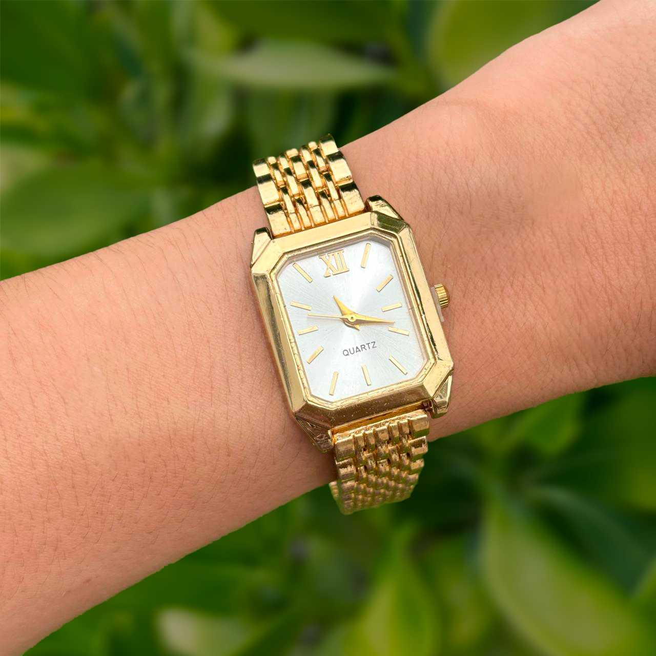 Reloj Dorado Old Classic de Mujer  R28