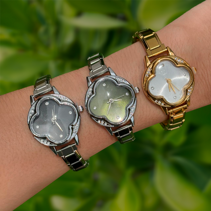 Reloj Dorado Zirconia Trebol  Acero Inoxidable R23