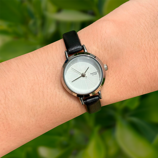 Reloj Plateado y Negro  Classic  Li2