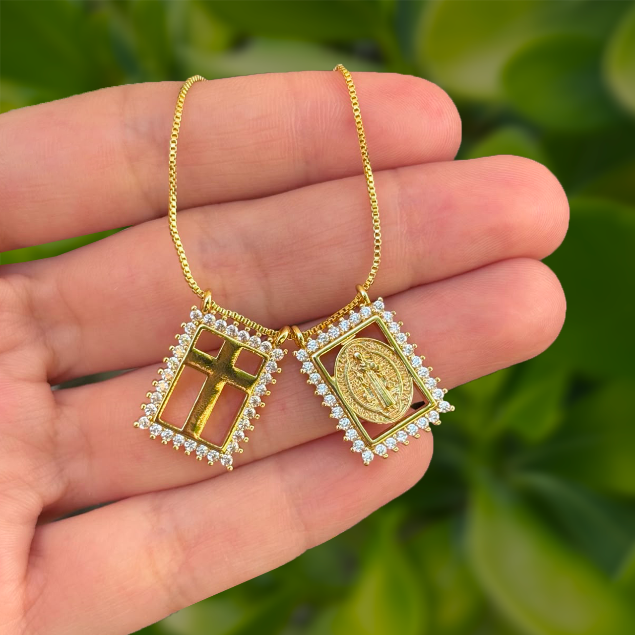 Collar Escapulario San Benito y Cruz Chapa de Oro C633