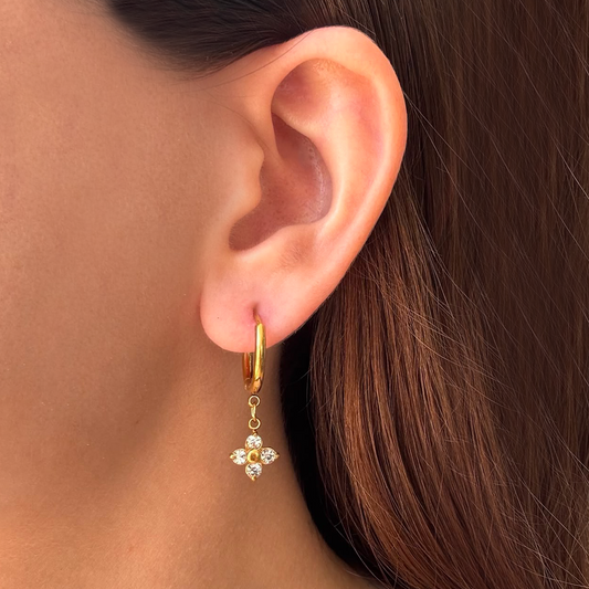 Aretes Dorados Flor Zirconia Acero Inoxidable