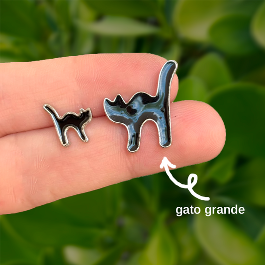 Aretes Plateado Gato Negro