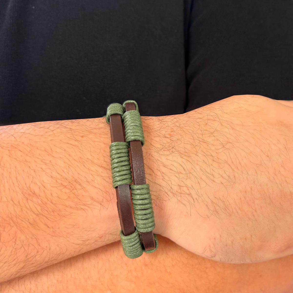 Pulsera Negra Nudos de Hombre Acero de Titanio