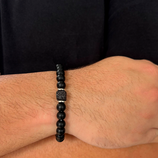 Pulsera Bolas De Piedras Negras Cubo Caballero