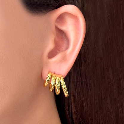 Aretes Dorados Semi Arracada Chapa de Oro