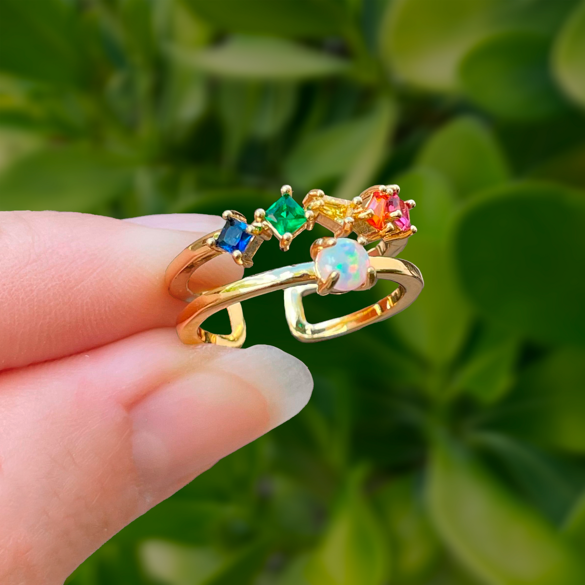 Anillo Zirconia de Colores con Perla Ajustable Chapa de Oro