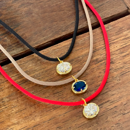 Collar Rojo de Zirconia Cordon Chapa de Oro