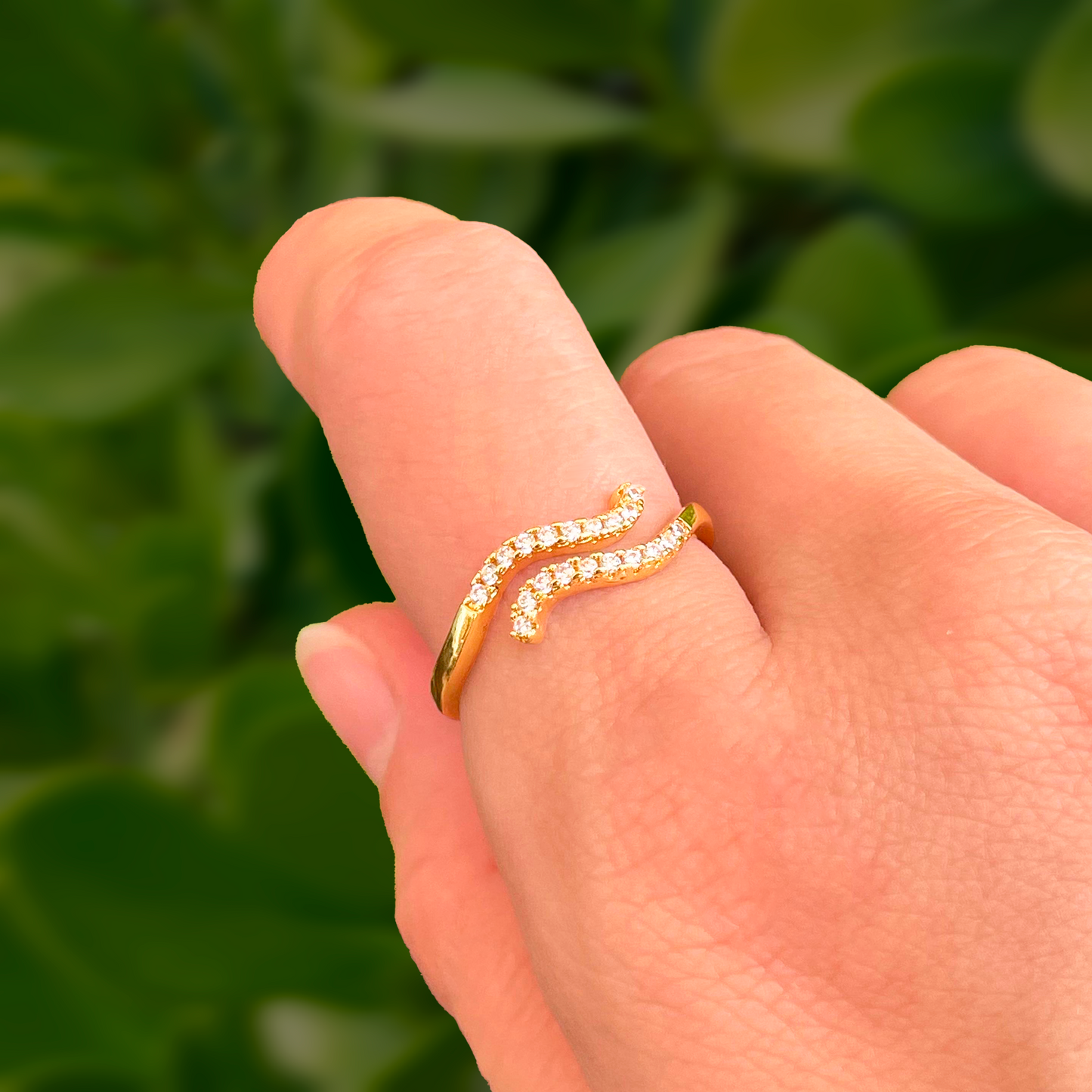 Anillo Onda Ajustable Chapa de Oro R37