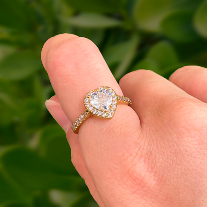 Anillo Dorado Corazón Zirconia Blanca Chapa de Oro