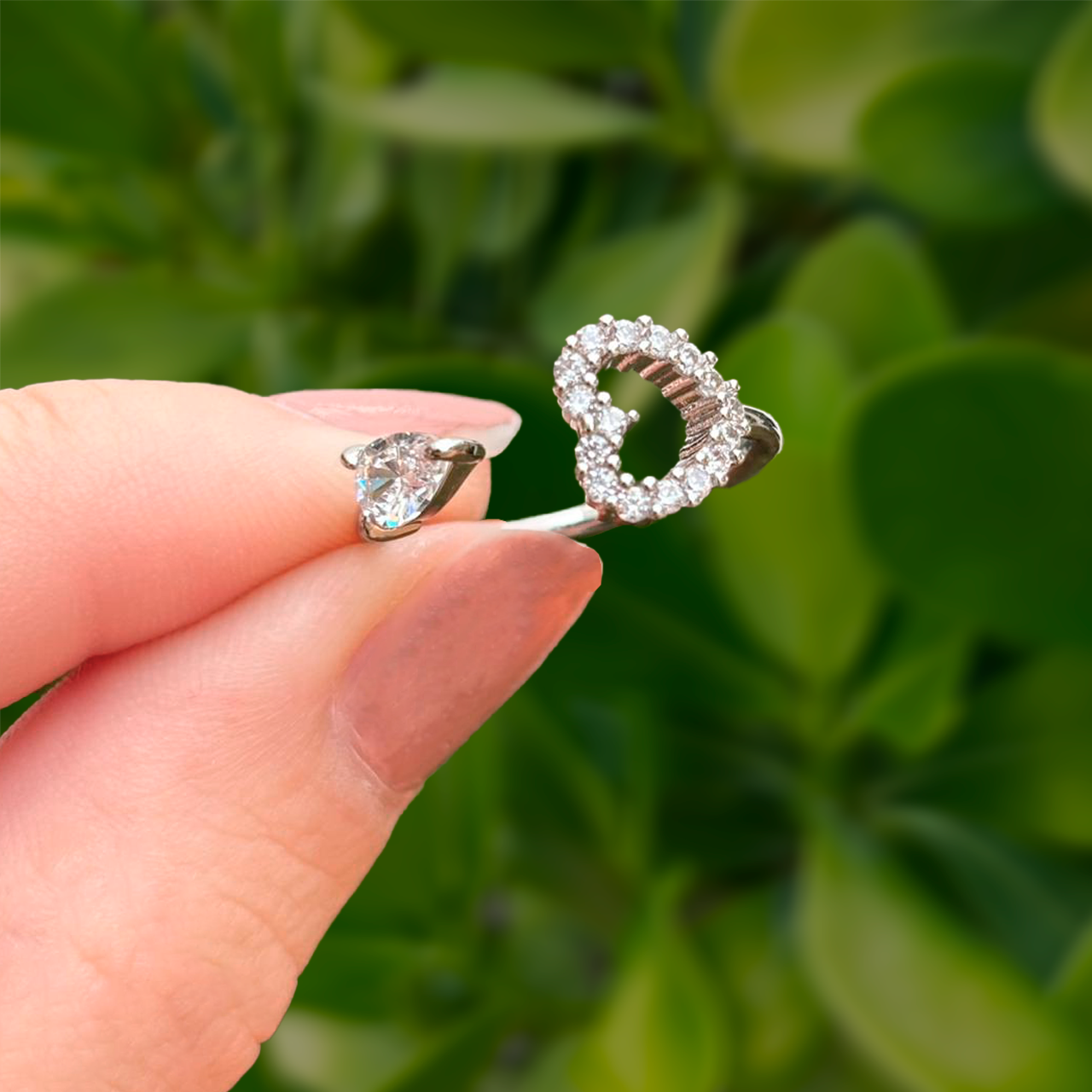 Anillo Plateado Corazón Zirconias Ajustable Chapa de Oro Az161