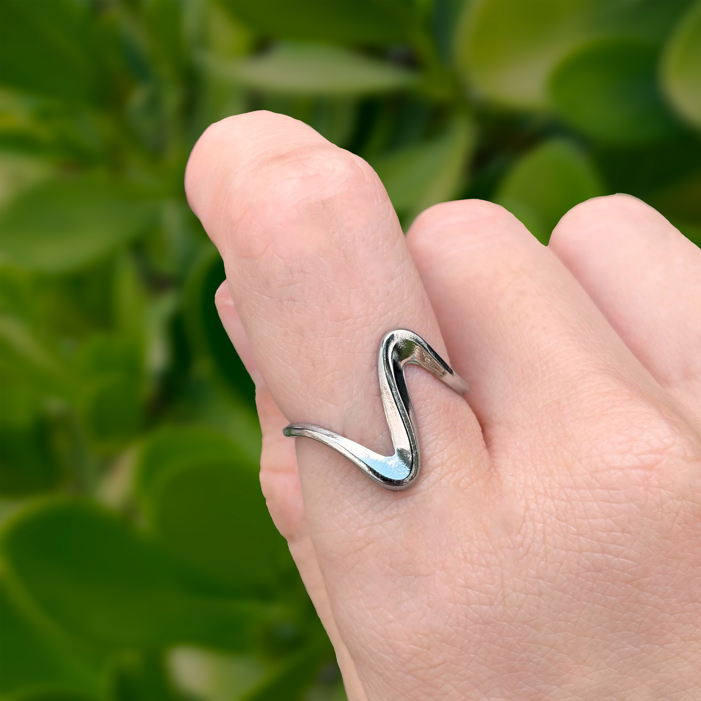 Anillo Onda Plateada Ajustable Acero Inoxidable 2H6