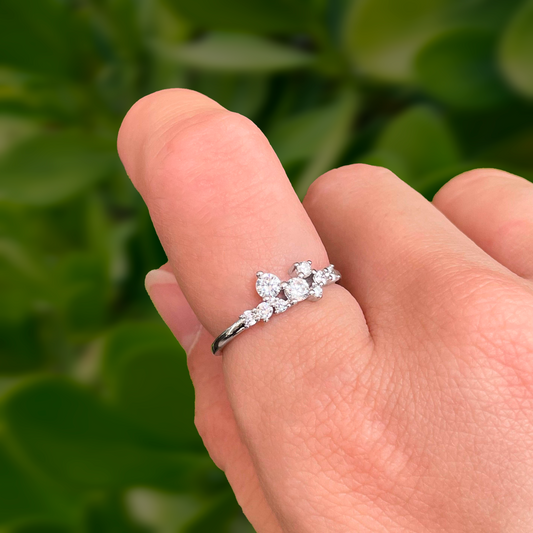 Anillo Zirconias Plateadas Chapa de Oro