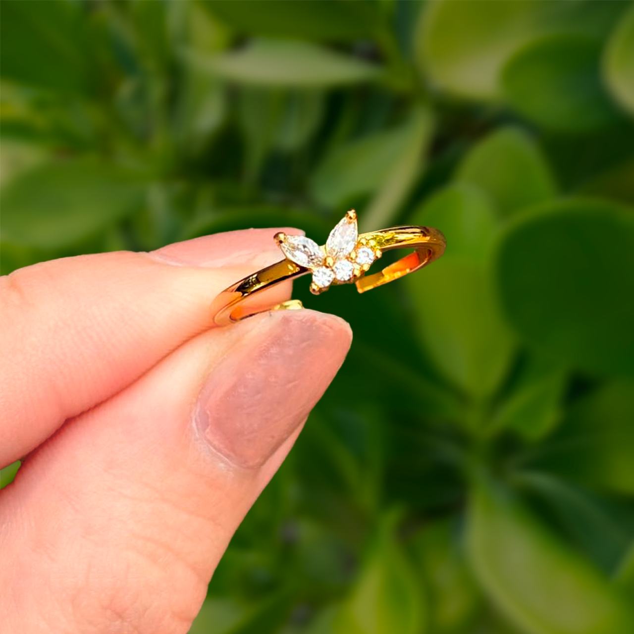 Anillo Dorado Mariposa Zirconias Chapa de Oro Az95