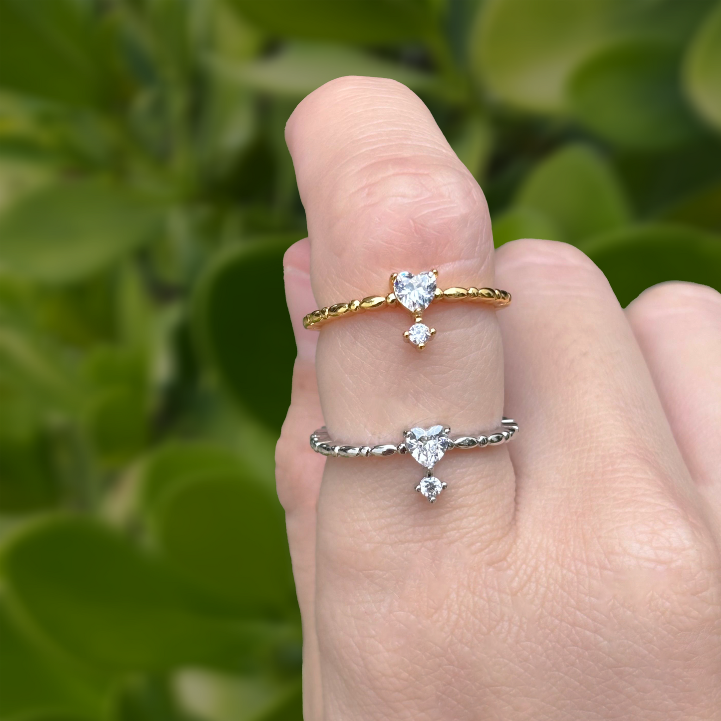 Anillo Zirconia Corazón Ajustable Chapa de Oro