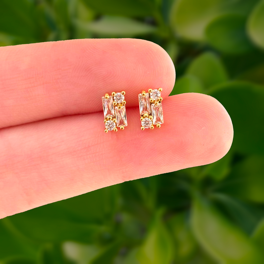 Aretes Zirconia Blanca Chapa de Oro Az41