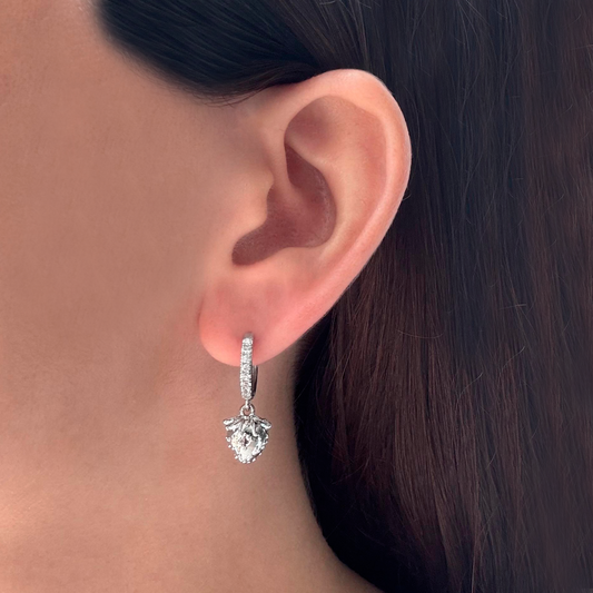 Aretes Arracada Fresa Plateada Chapa de Oro Li1