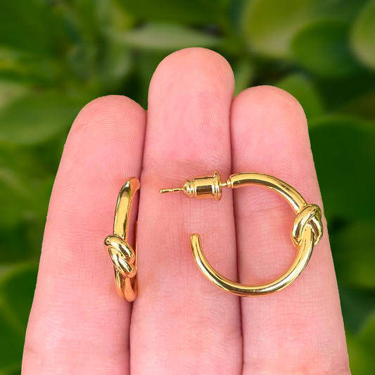 Aretes Arracada Nudo Chapa De Oro AZ113