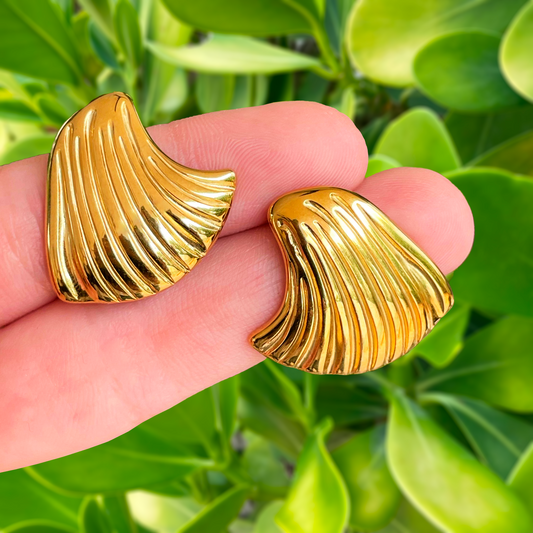 Aretes Concha Dorada Acero Inoxidable 4E29