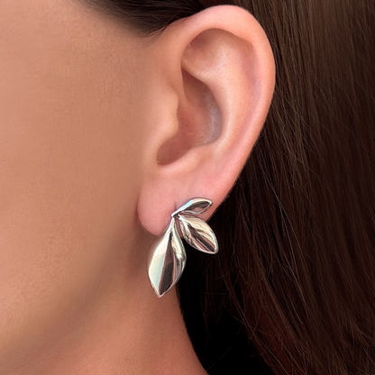 Aretes Plateados Petalos Acero Inoxidable
