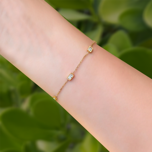 Pulsera Dorada Zirconias Blancas Acero Inoxidable