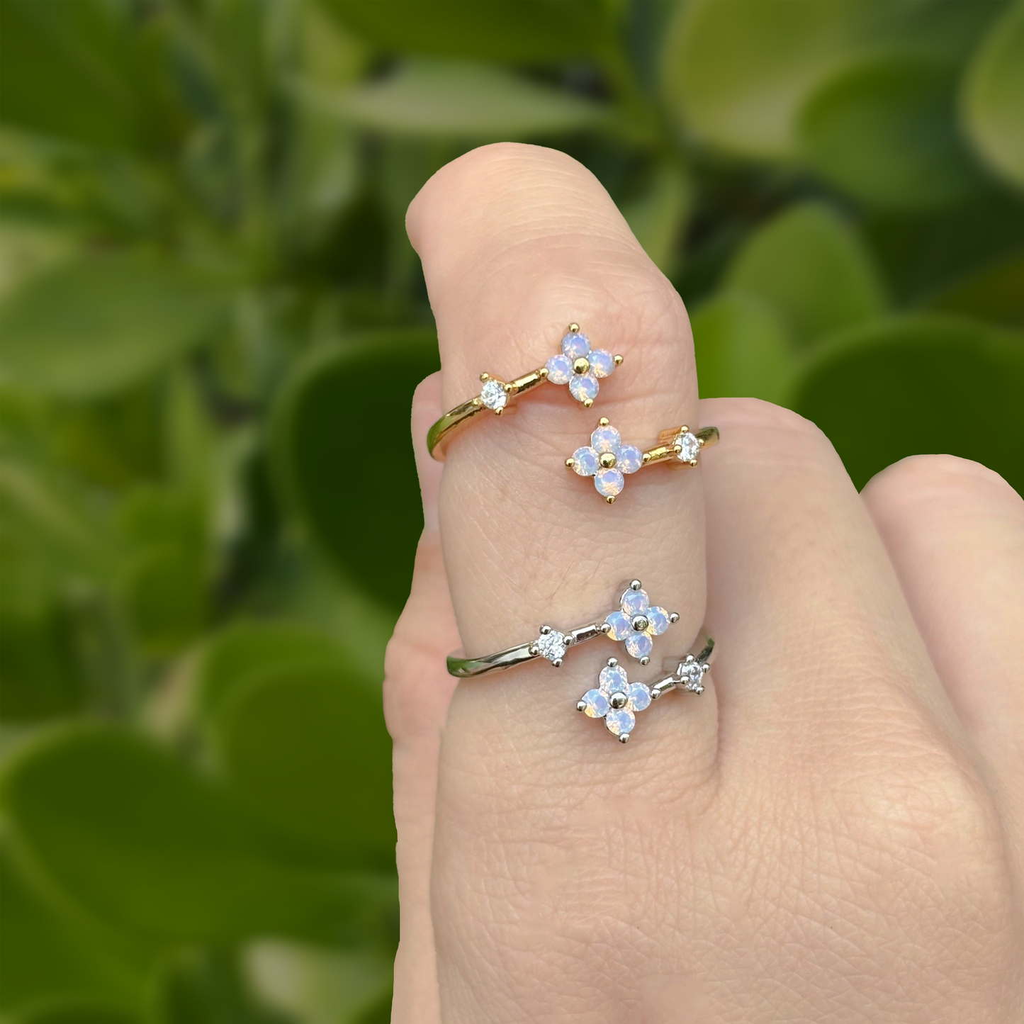 Anillo Flores Encontradas Ajustable Chapa de Oro