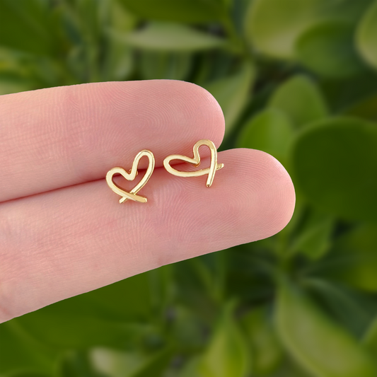 Aretes Corazón Chapa de Oro 18K  C615