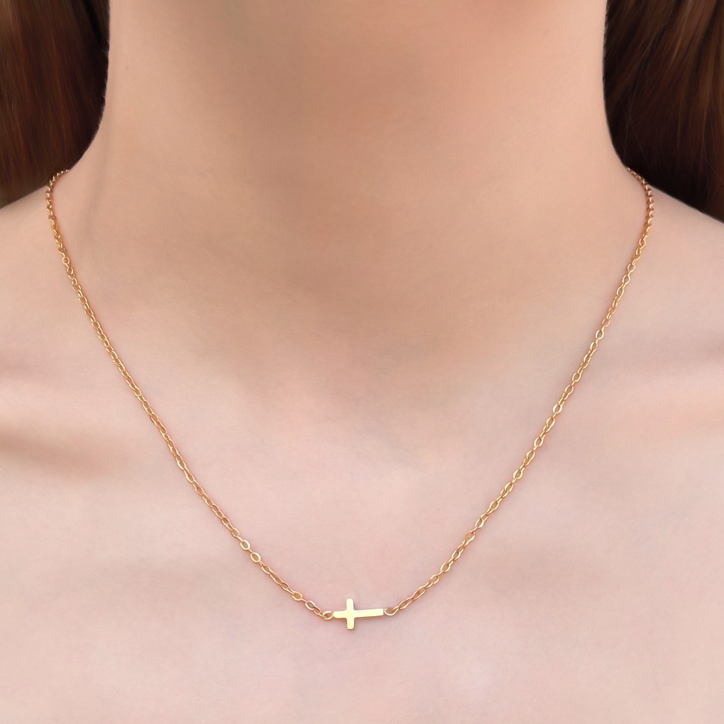 Collar Dorado Cruz Acostada Acero Inoxidable  3B3