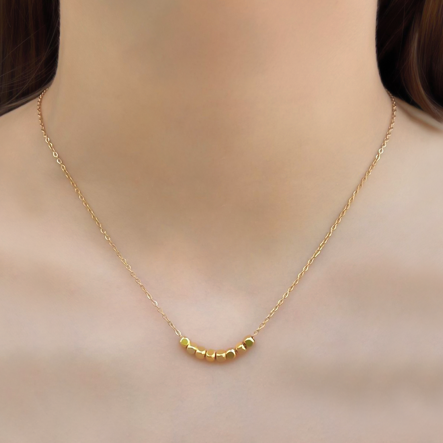 Collar Cubitos Dorados Acero Inoxidable 1L1