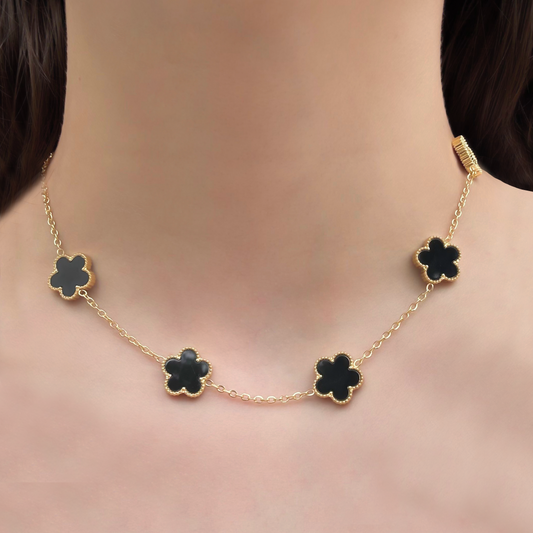 Collar Trébol Negro  Chapa de Oro 1Y4