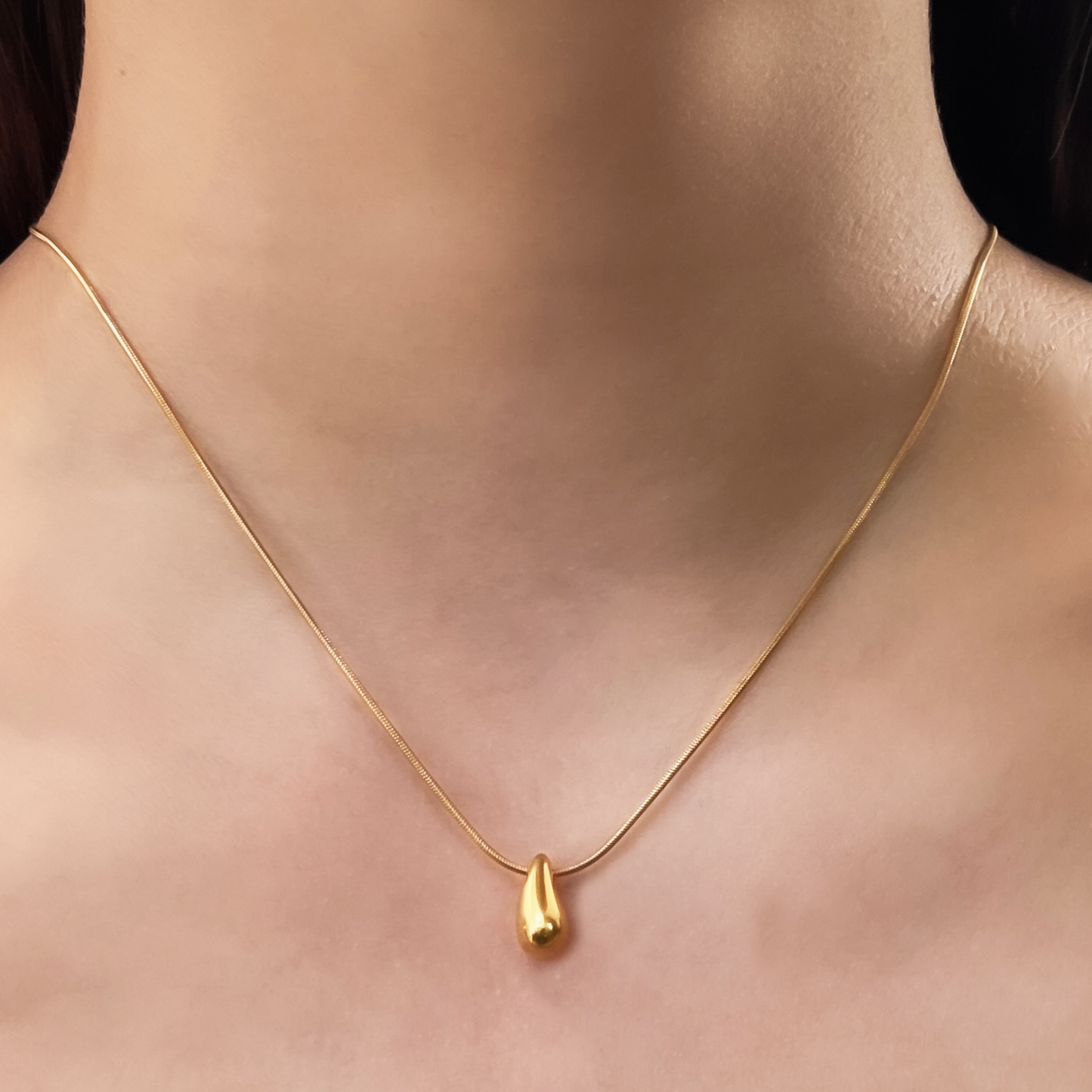 Collar Gota Pequeña Dorada Acero Inoxidable 2L5